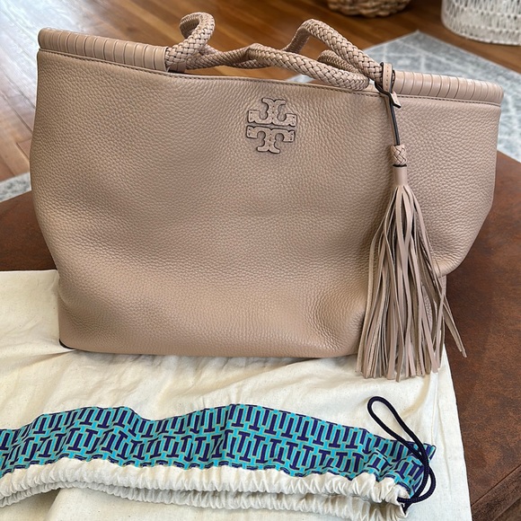 Tory Burch Handbags - Nude Tory Burch Tote ( Taylor Tote )